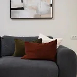 Gorgeous 2br Retreat - Old Town & Calea Victoriei * Bukurešť