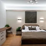 Gorgeous 2br Retreat - Old Town & Calea Victoriei Apartament