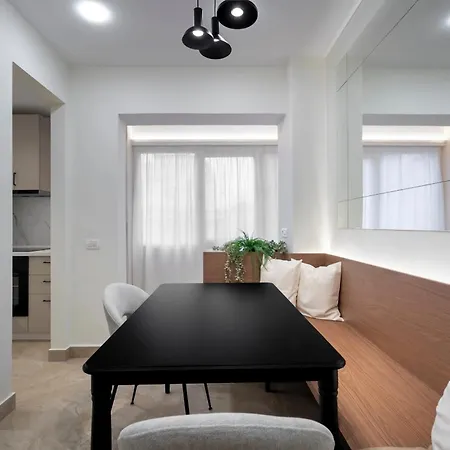 Gorgeous 2br Retreat - Old Town & Calea Victoriei Apartment Bucharest