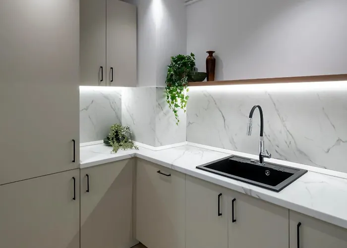 Gorgeous 2br Retreat - Old Town & Calea Victoriei Appartement