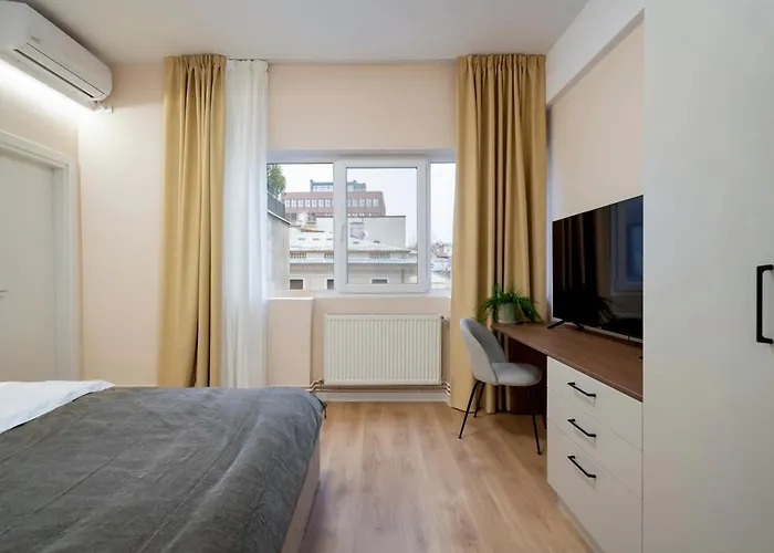 Gorgeous 2br Retreat - Old Town & Calea Victoriei Daire Bükreş