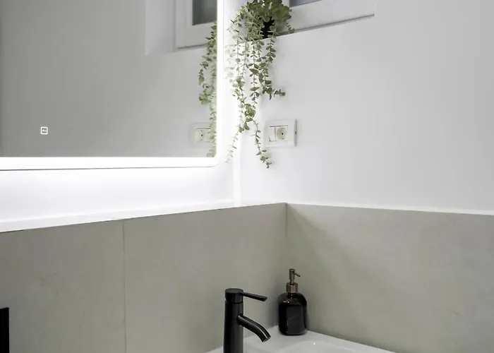 Gorgeous 2br Retreat - Old Town & Calea Victoriei * בוקרשט